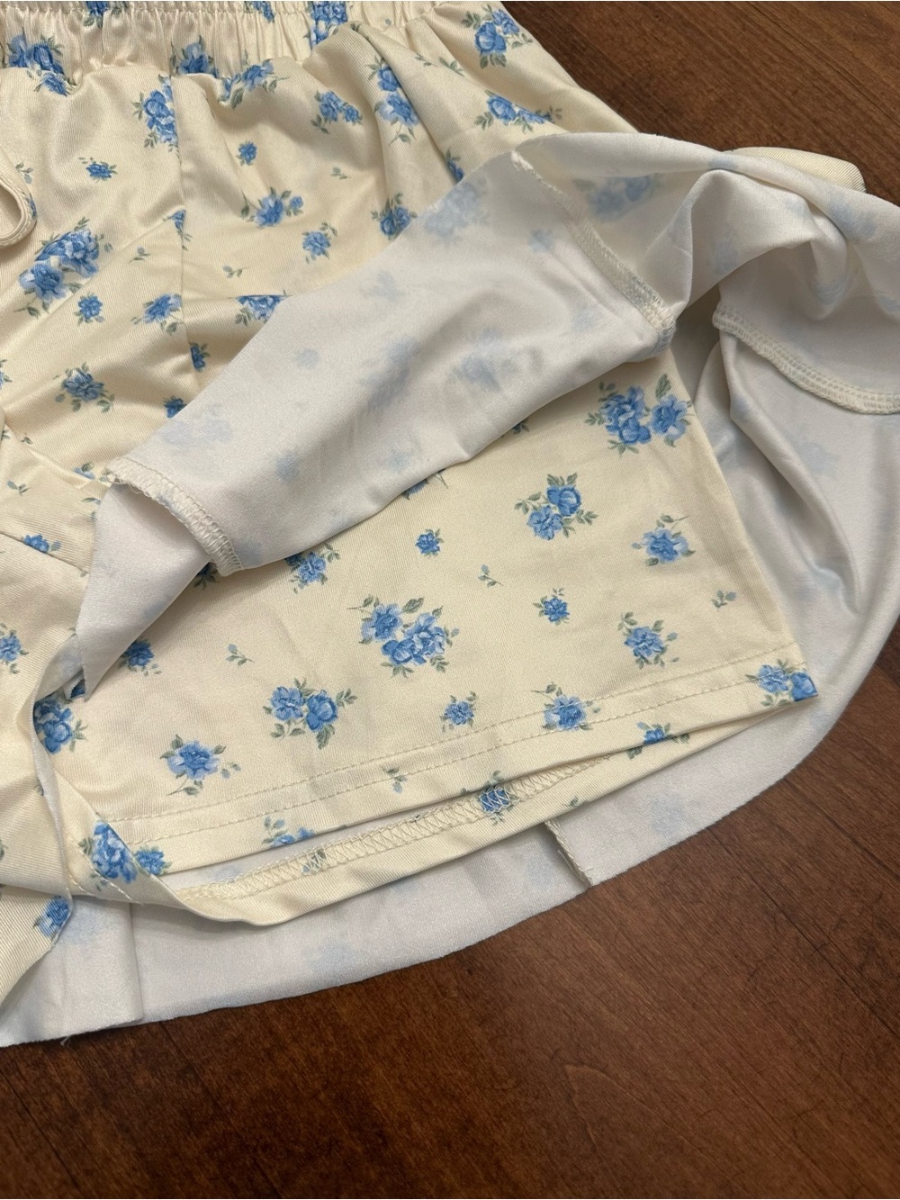 AS Revival - Butter Yellow Flowy Athletic Shorts Blue Bouquet Print (XS) - Picture 5 of 6